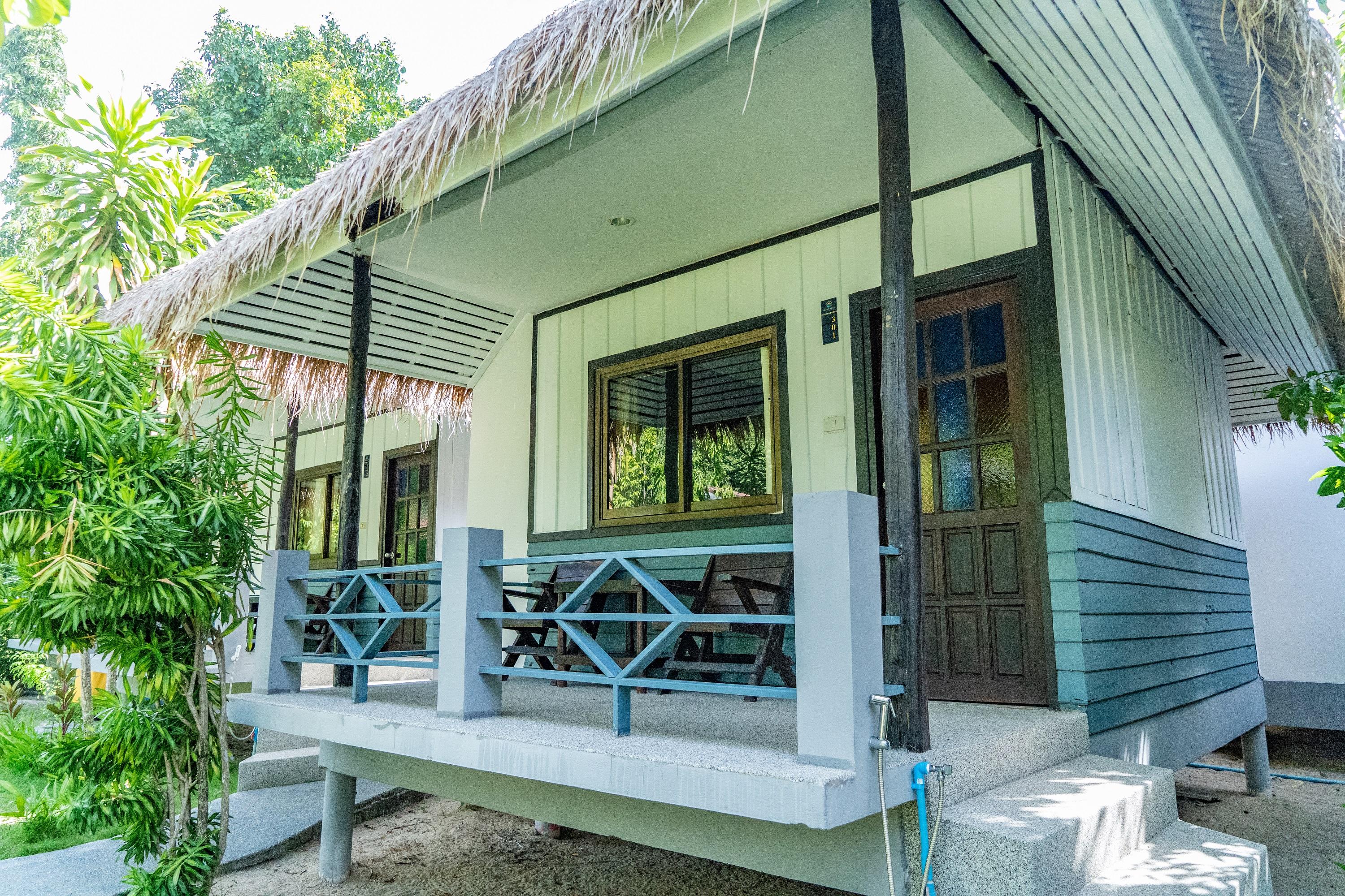 Adarin Beach Resort Mae Nam Luaran gambar