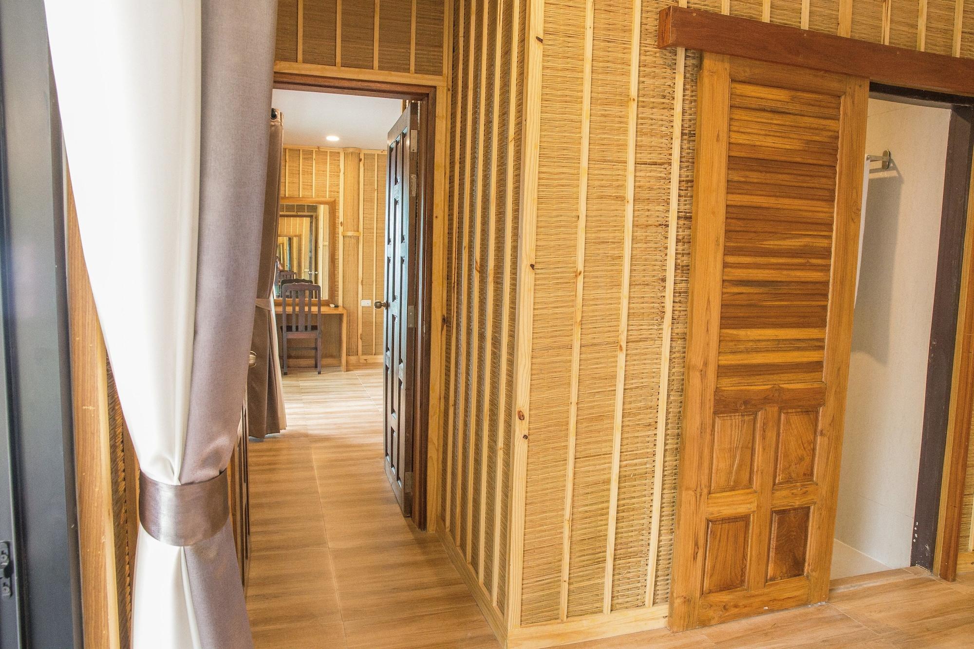 Adarin Beach Resort Mae Nam Luaran gambar