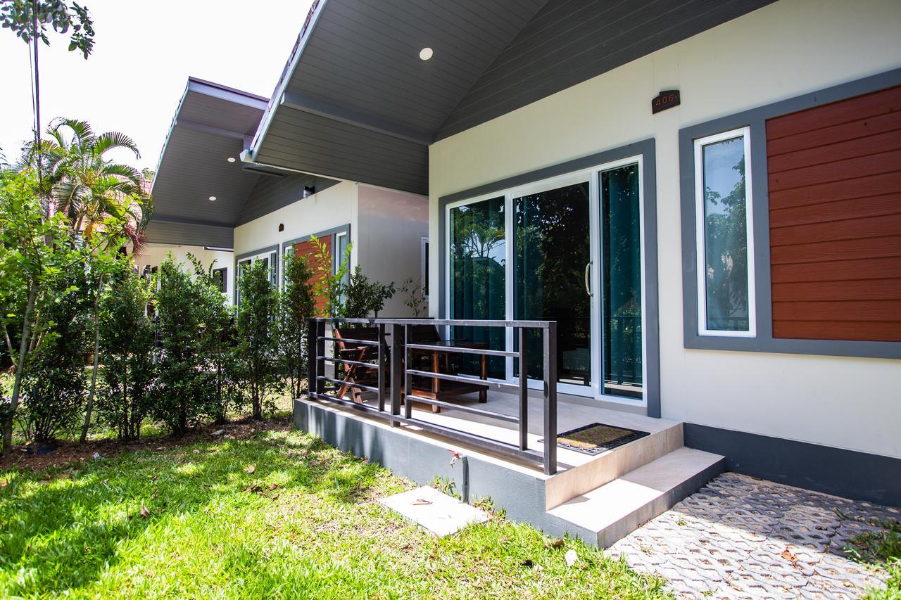 Adarin Beach Resort Mae Nam Luaran gambar